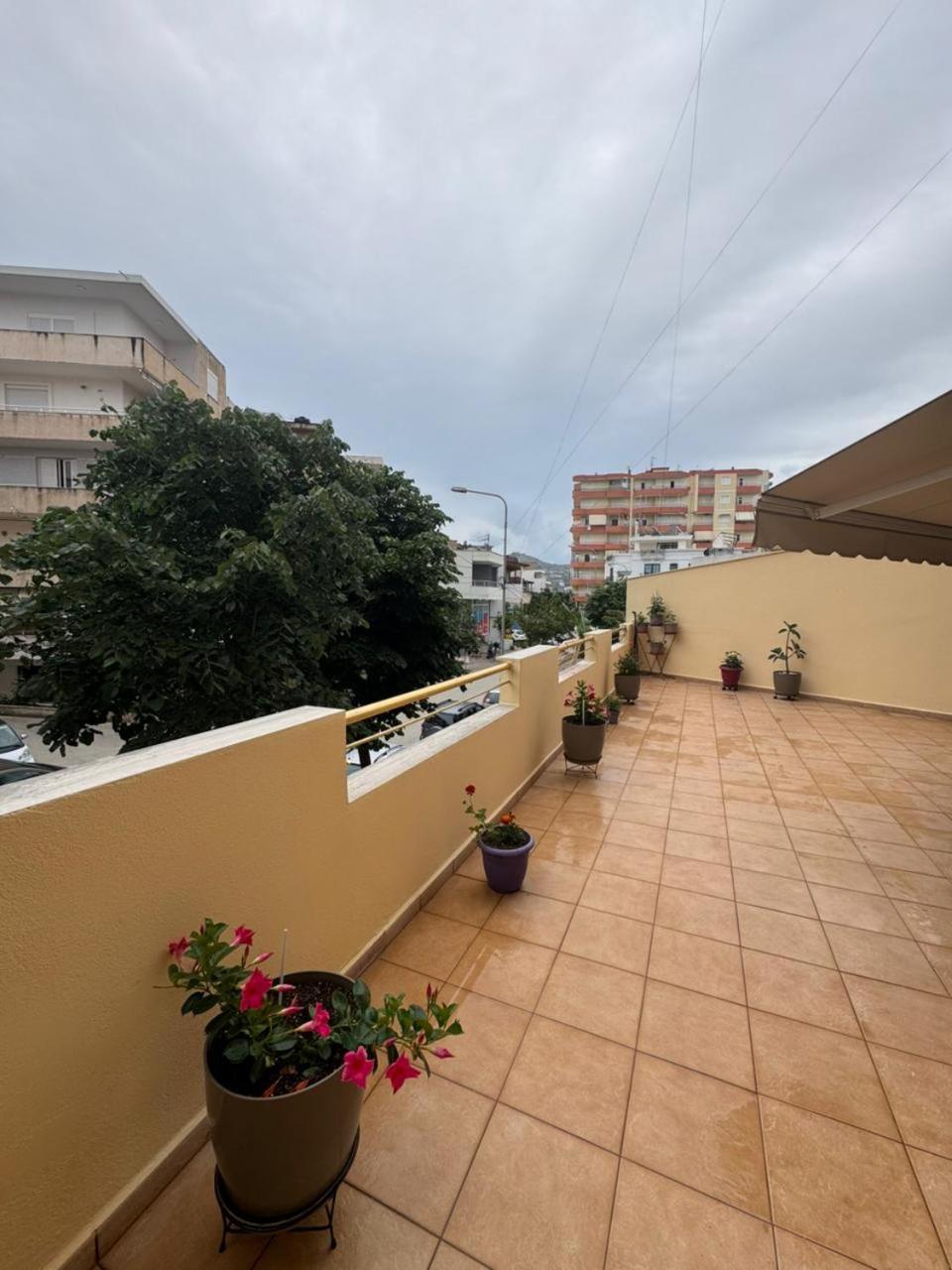 Blue Dream V&V Lägenhet Sarandë Exteriör bild